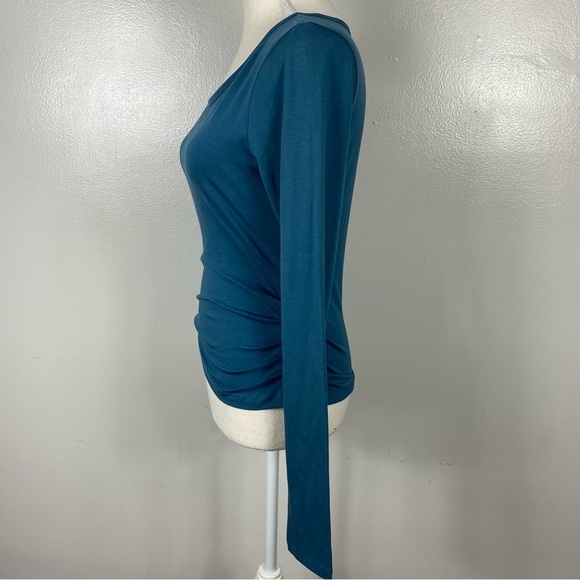 Peruvian Connection scoop neck one side ruched top Sz S - Picture 3 of 6